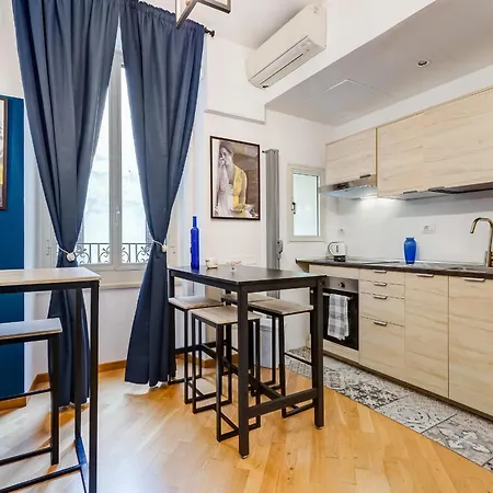 Vivilo Collection - Marche 54 4bdr - Close To Via Veneto Apartment *