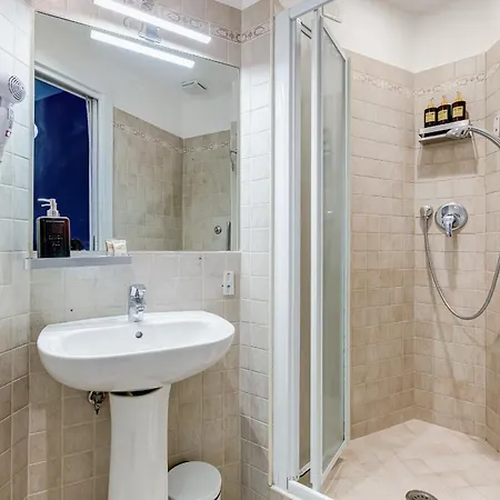 Vivilo Collection - Marche 54 4bdr - Close To Via Veneto Apartment
